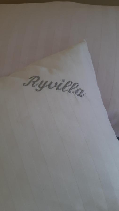 "Ryvilla" Gabon Luaran gambar